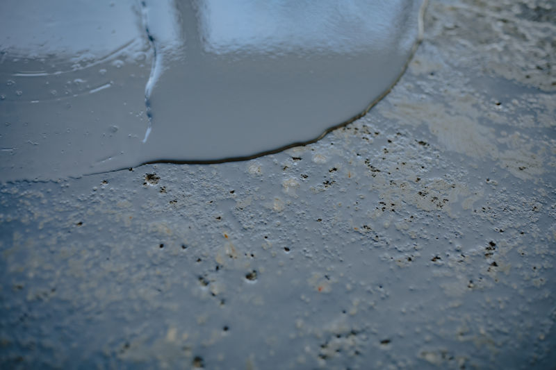 epoxy flowing over the concrete